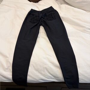 CLS SPORTSWEAR pocket scrunch leggings SMALL NWT